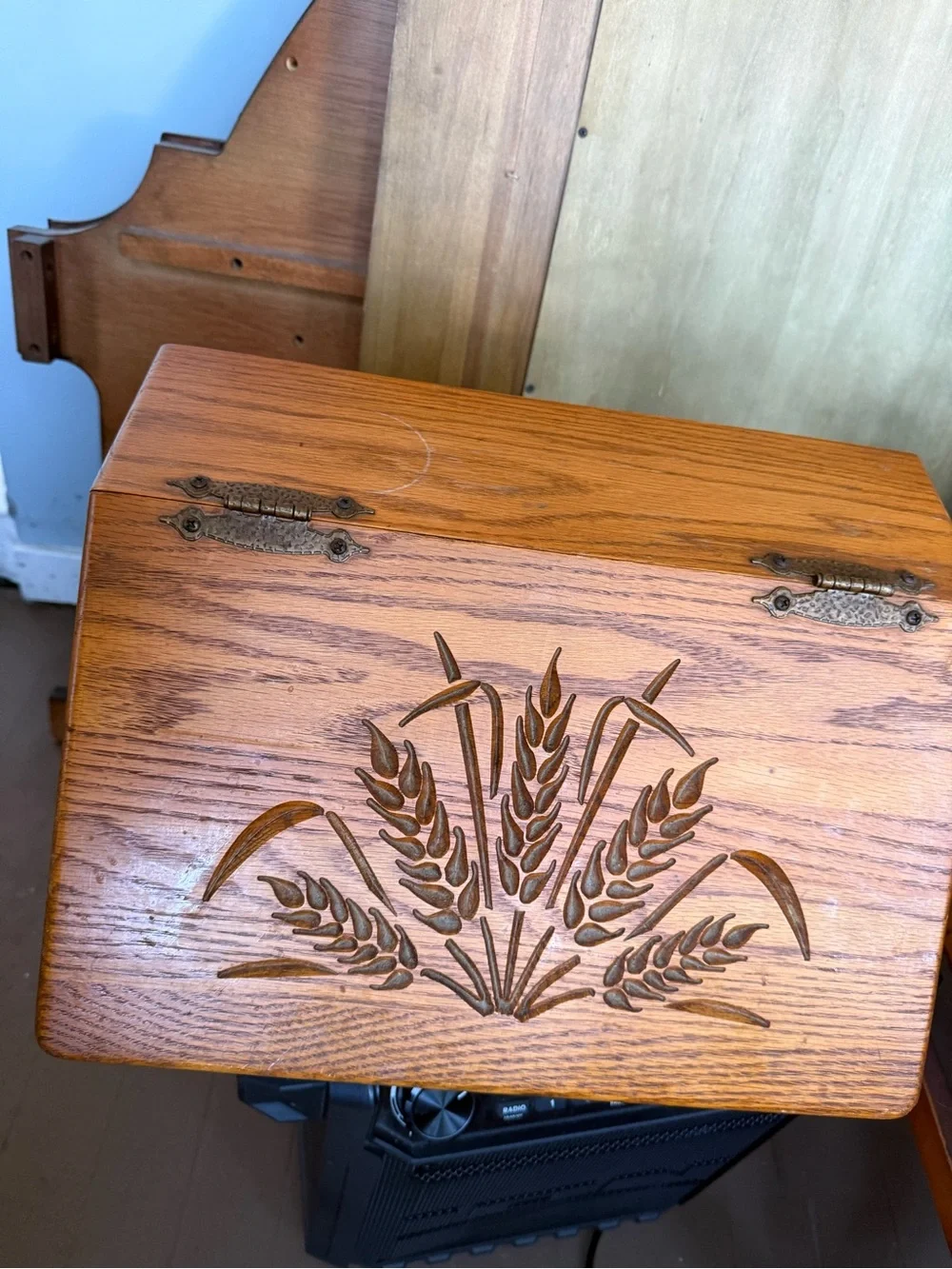 Vintage Amish Carved Wheat Motif Wooden Bread Box